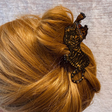 Load image into Gallery viewer, "Attack" Style Tiger Hair Clip | Claw Clip in Velvet Travel Bag