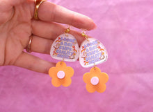 Load image into Gallery viewer, "A Book A Day..." Daisy Earrings