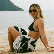 Load image into Gallery viewer, XOXO Driftweave Turkish Towel - Black | Coco Ho x Slowtide